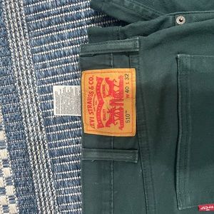Levis 510 size 40-32 Green in color.